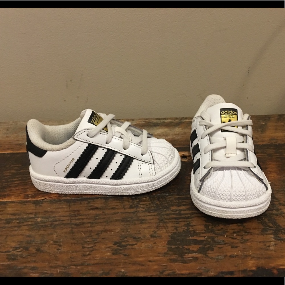 Adidas Superstar 4C